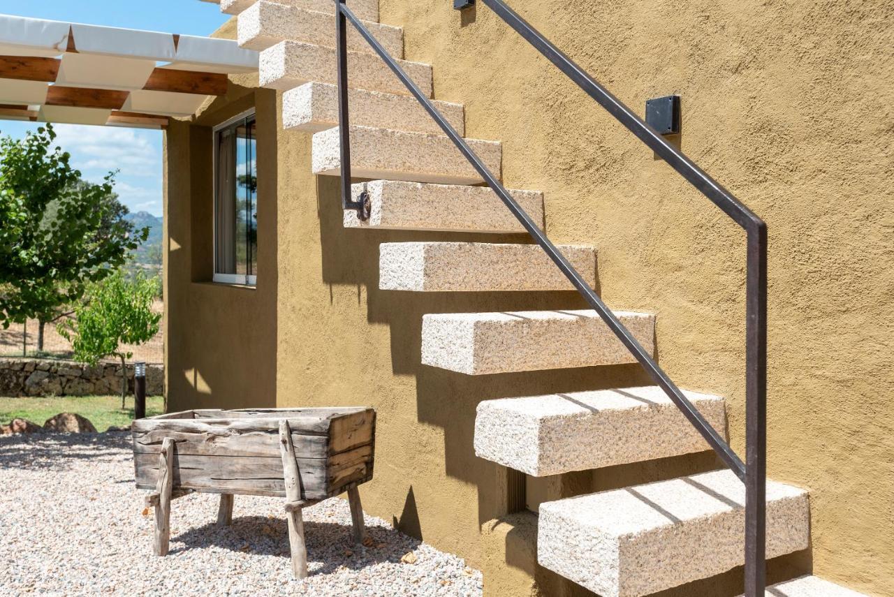 Villa Tre Nibbari San Pantaleo Exterior foto
